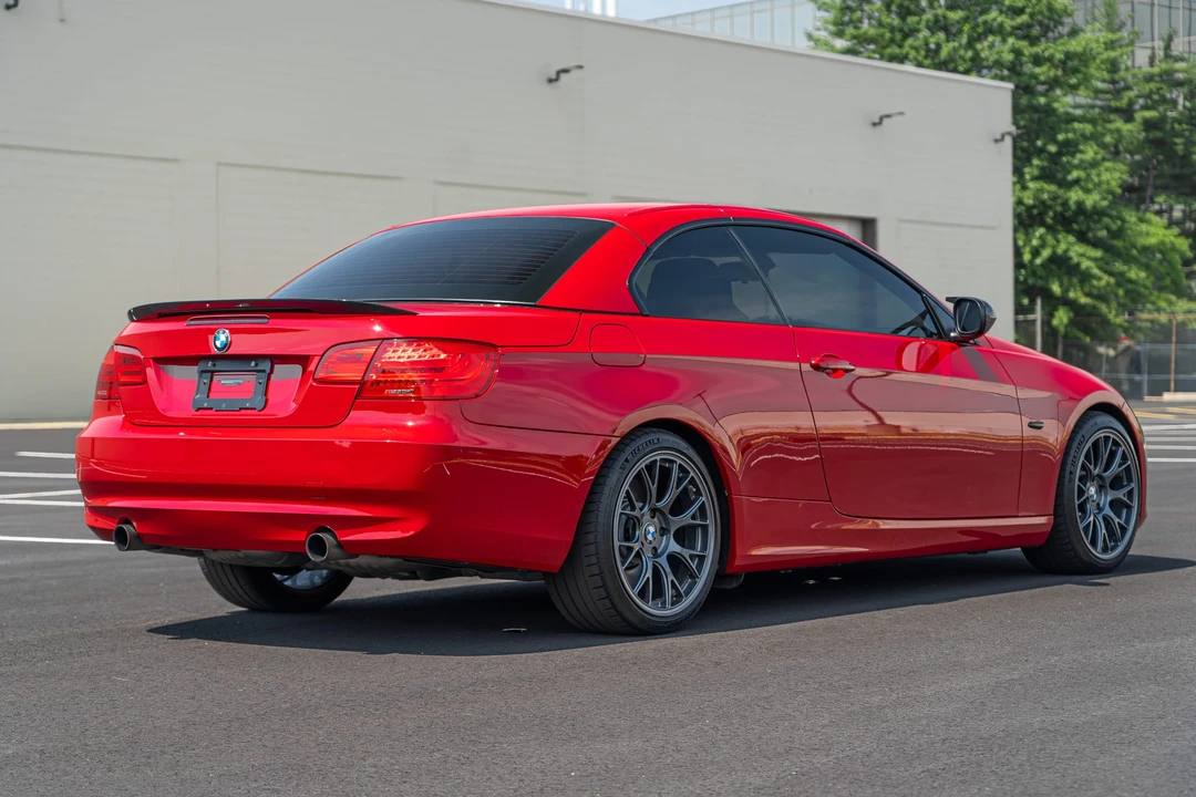 2011 BMW E93 335i Convertible - Image 10 of 31