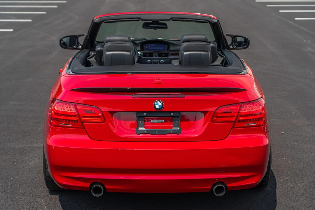 2011 BMW E93 335i Convertible - Image 23 of 31