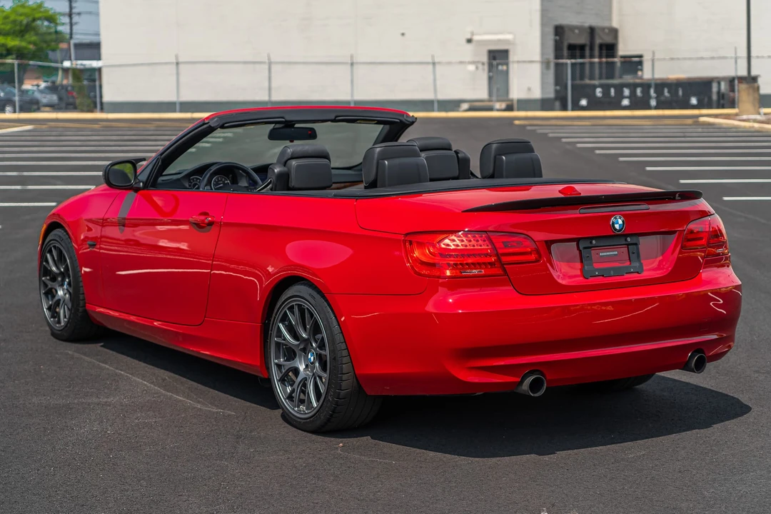 2011 BMW E93 335i Convertible - Image 19 of 31