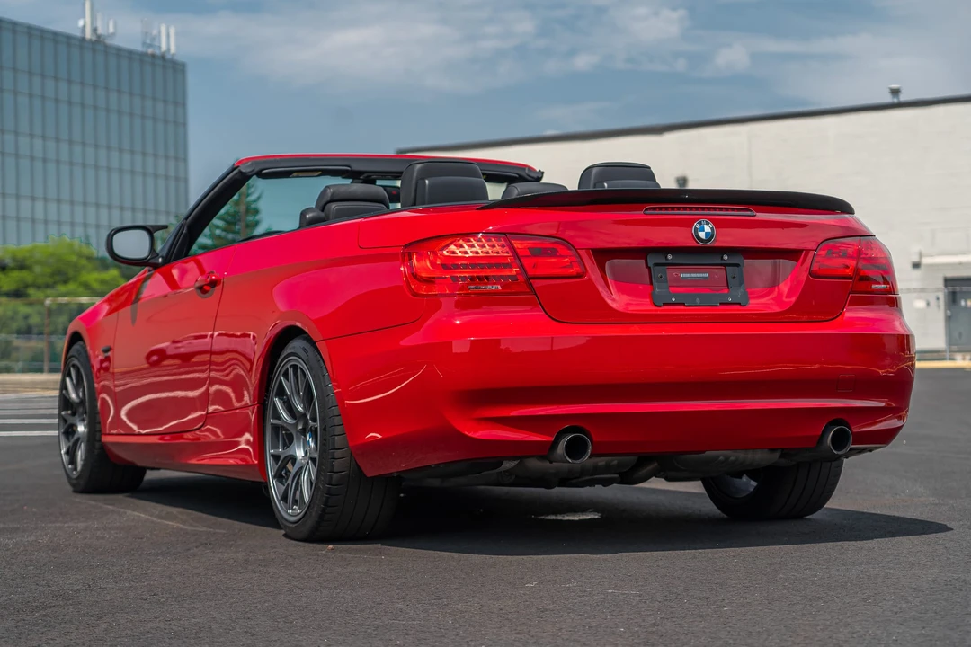 2011 BMW E93 335i Convertible - Image 22 of 31