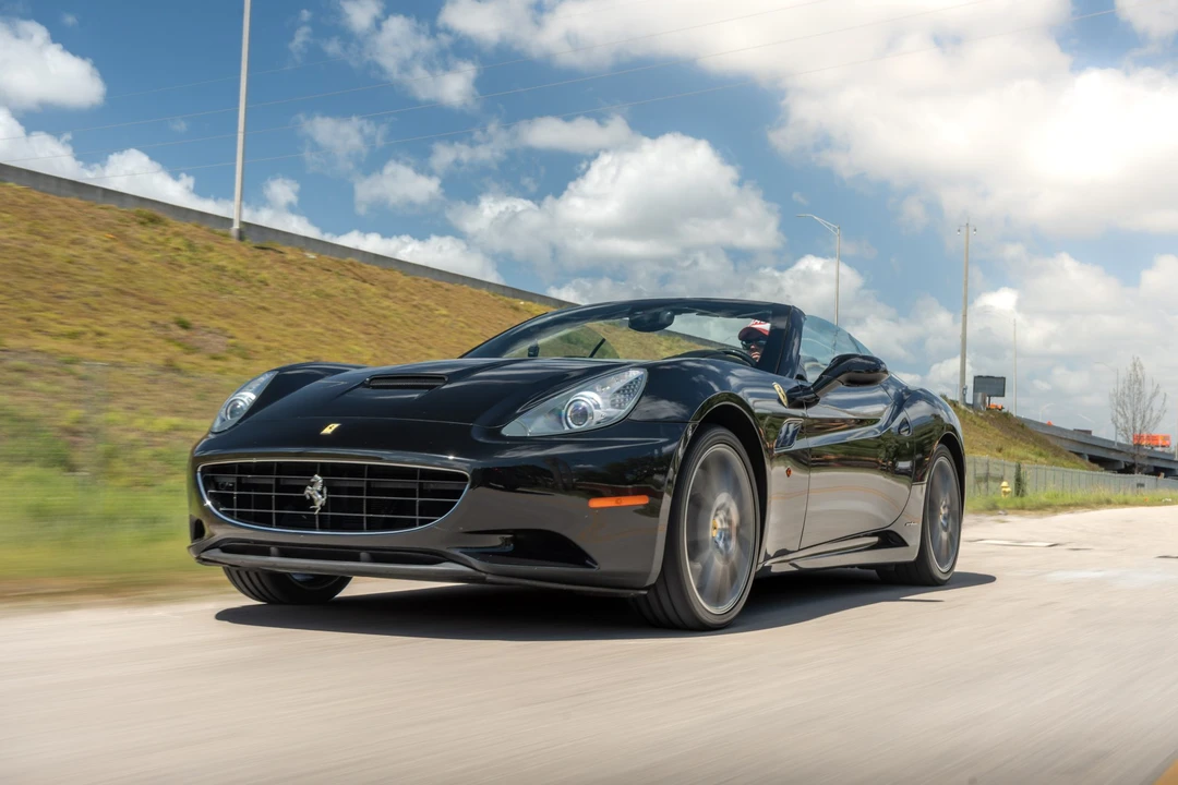 2011 Ferrari California - Image 5 of 31