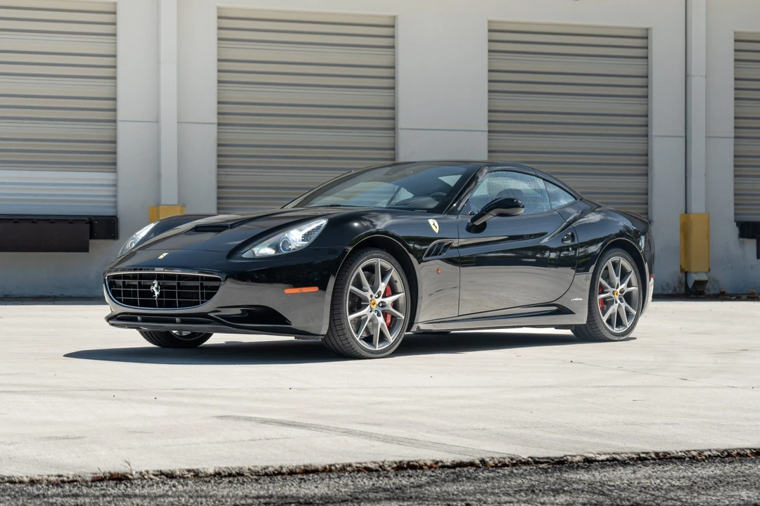 2011 Ferrari California - Image 11 of 31