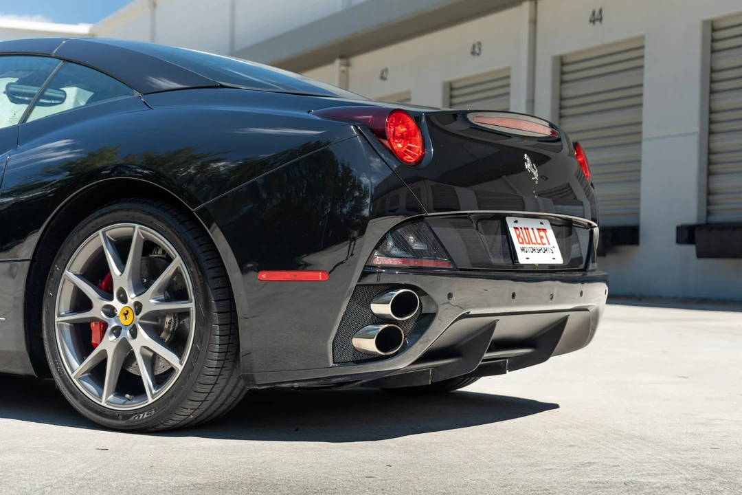 2011 Ferrari California - Image 27 of 31