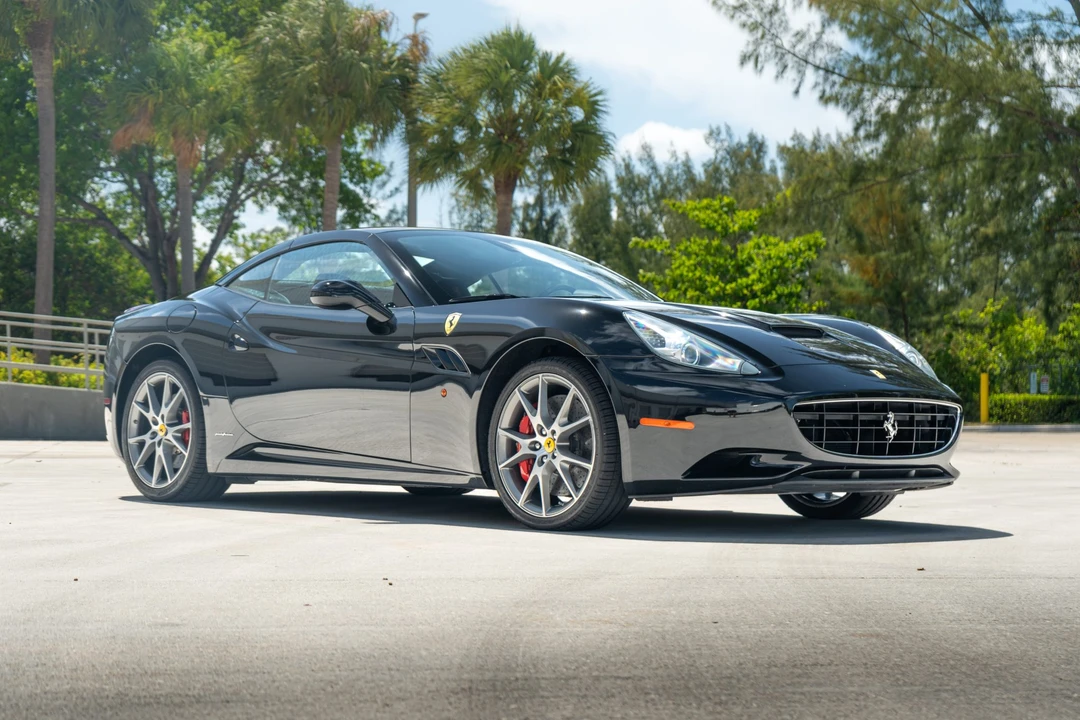2011 Ferrari California - Image 16 of 31