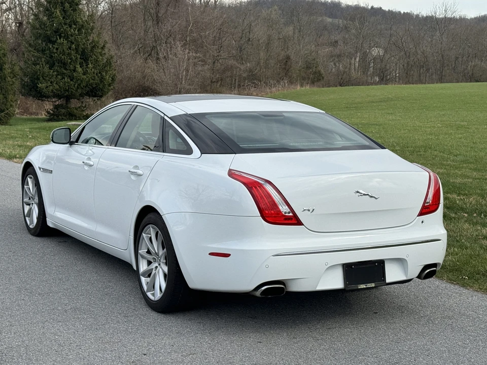 2011 Jaguar X351 XJ - Image 16 of 31