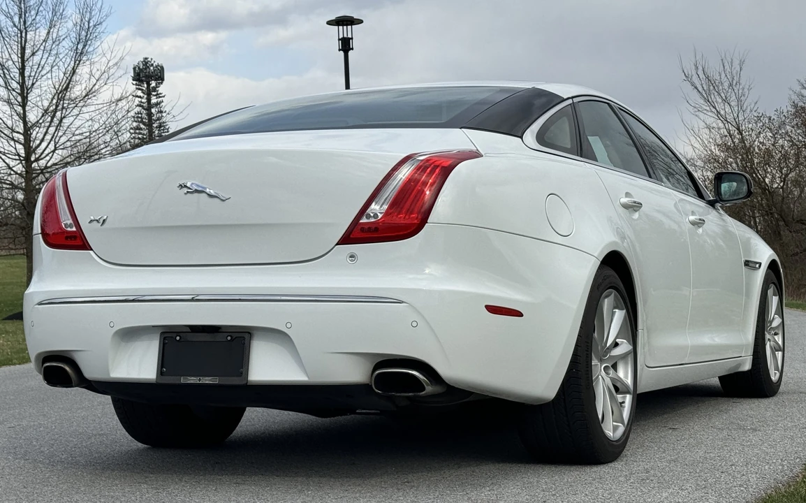 2011 Jaguar X351 XJ - Image 20 of 31