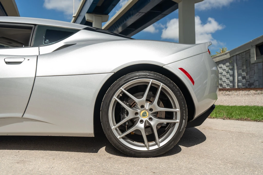 2011 Lotus Evora - Image 26 of 31