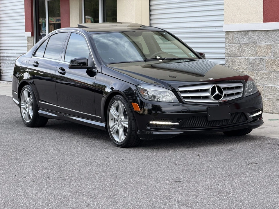 2011 Mercedes-Benz W204 C-Class - Image 9 of 31