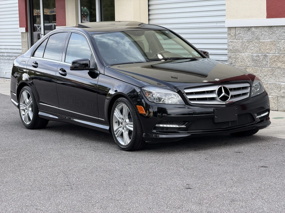 2011 Mercedes-Benz W204 C-Class - Image 10 of 31