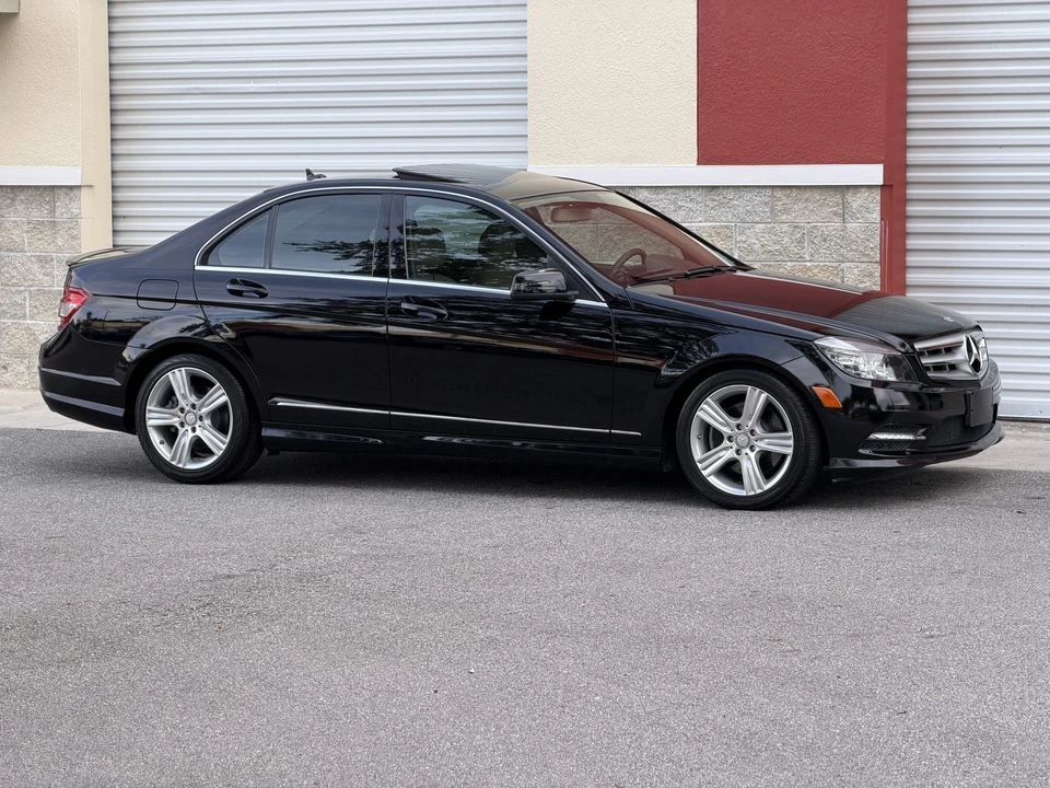 2011 Mercedes-Benz W204 C-Class - Image 12 of 31