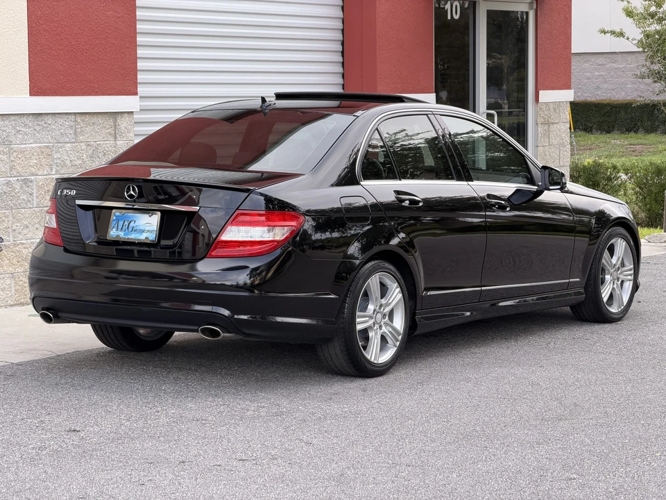 2011 Mercedes-Benz W204 C-Class - Image 20 of 31