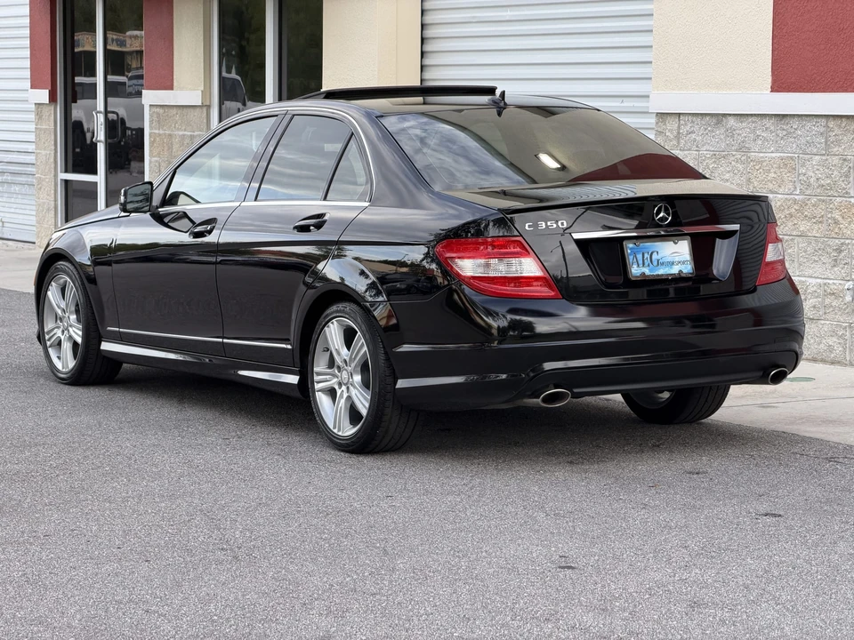 2011 Mercedes-Benz W204 C-Class - Image 23 of 31