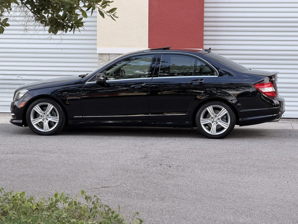 2011 Mercedes-Benz W204 C-Class - Image 29 of 31