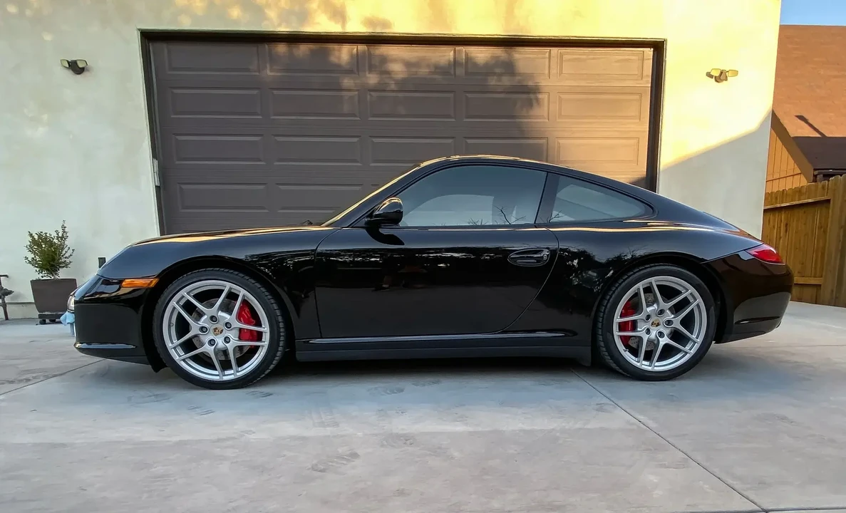 2011 Porsche 997 Carrera 4S - Image 5 of 6