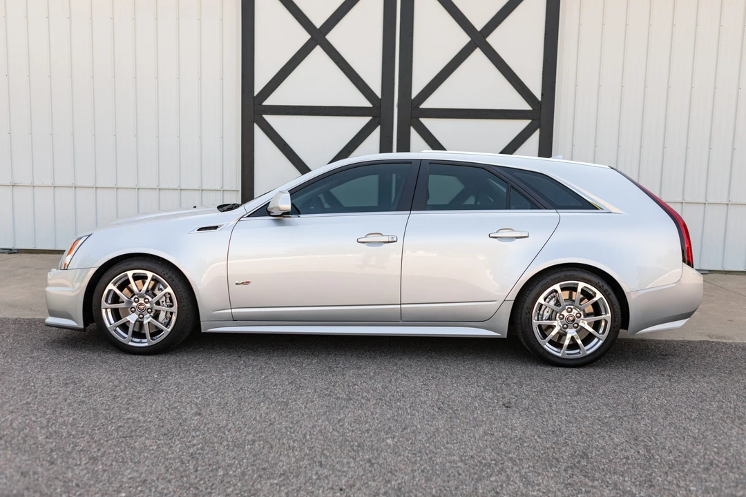 2012 Cadillac CTS-V 2nd Gen - Image 2 of 31