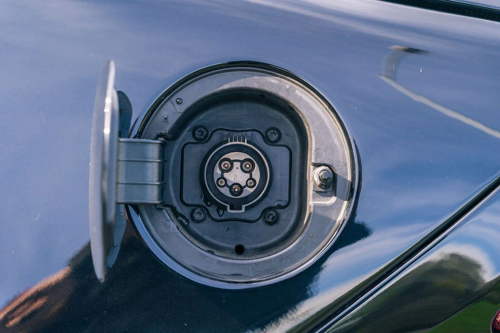 2012 Fisker Karma - Image 13 of 31