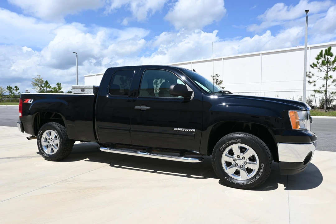 2012 GMC Sierra 3rd Gen - Image 4 of 31