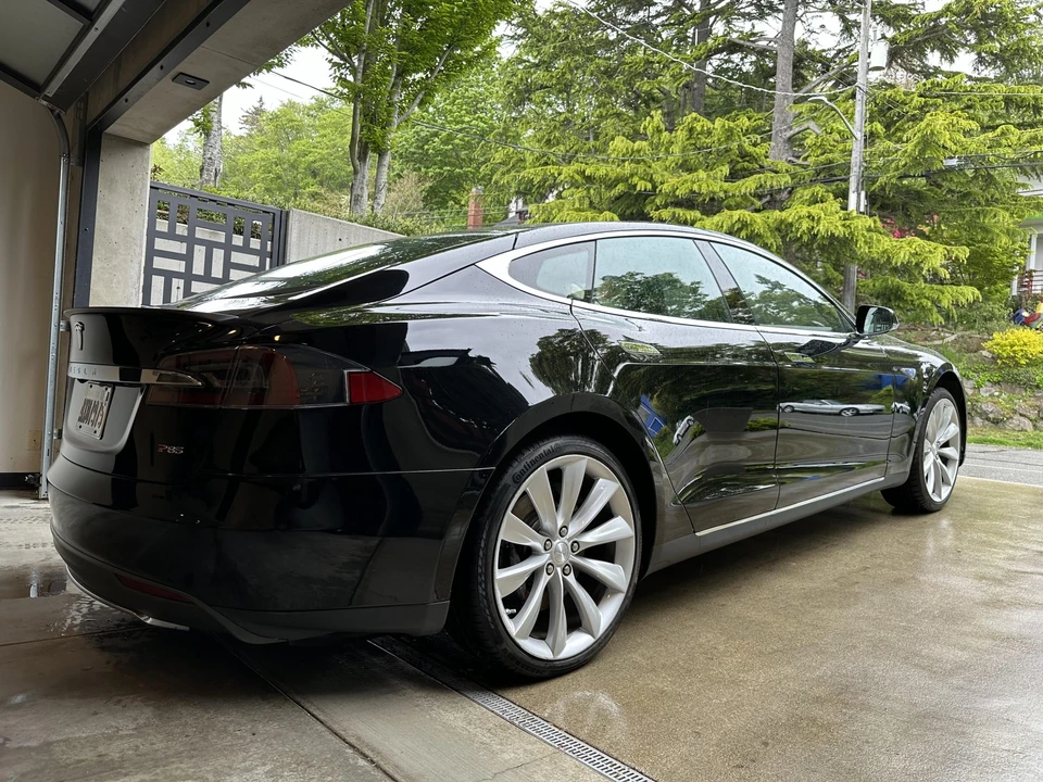2013 Tesla Model S - Image 13 of 31
