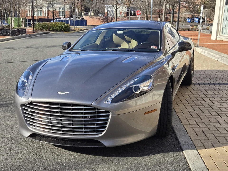 2014 Aston Martin Rapide - Image 18 of 31