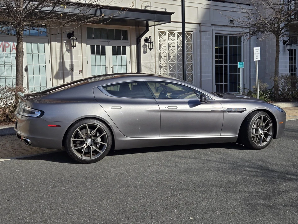 2014 Aston Martin Rapide - Image 9 of 31