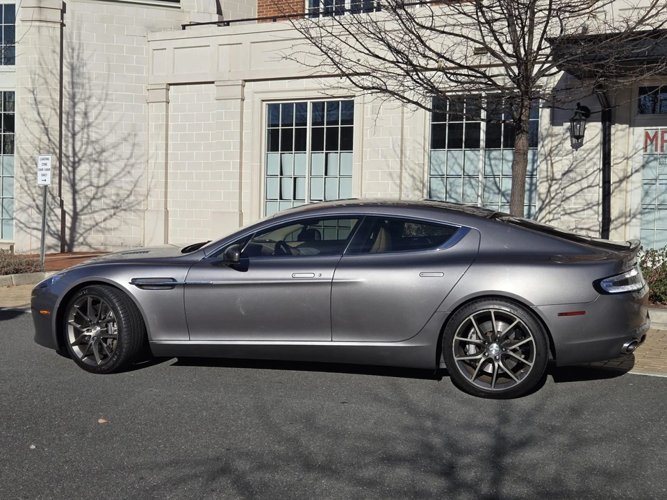 2014 Aston Martin Rapide - Image 23 of 31