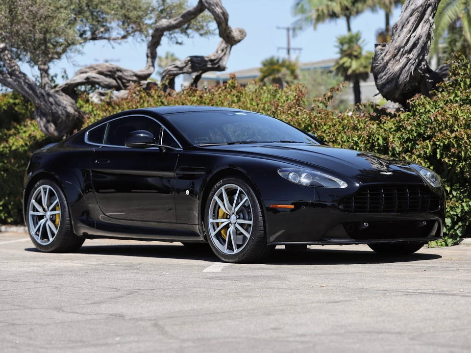 2014 Aston Martin V8 Vantage (2006-2017) - Image 2 of 31