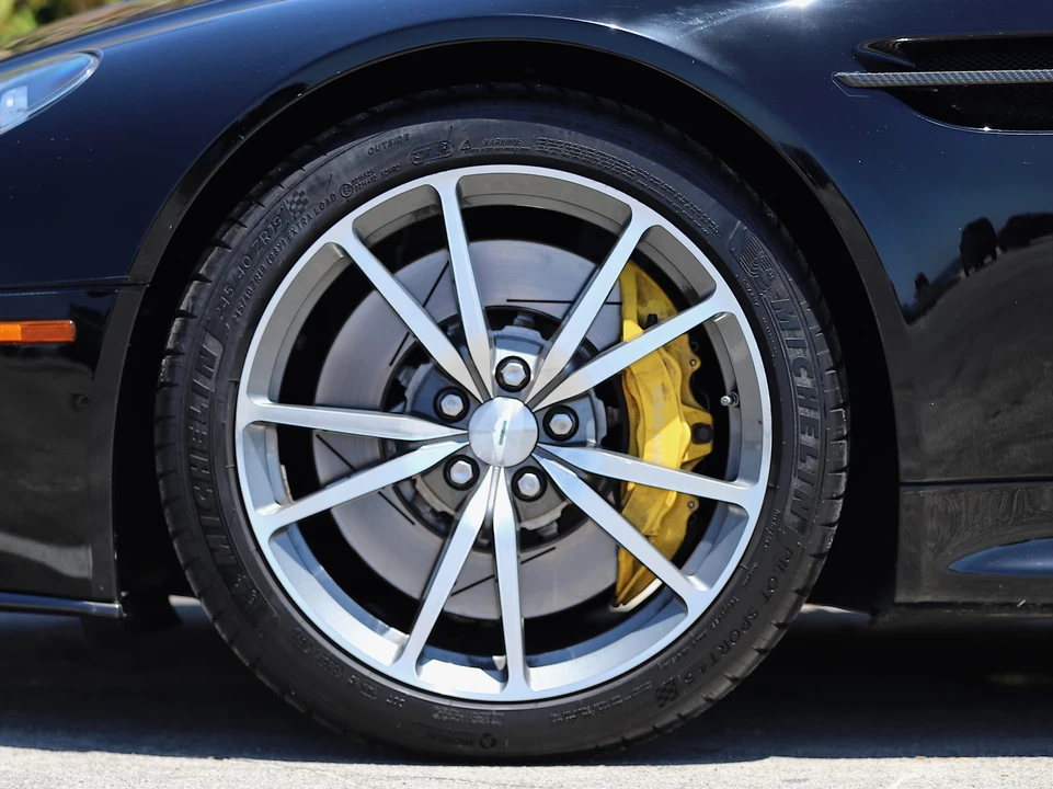 2014 Aston Martin V8 Vantage (2006-2017) - Image 26 of 31