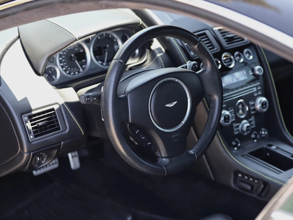 2014 Aston Martin V8 Vantage (2006-2017) - Image 30 of 31