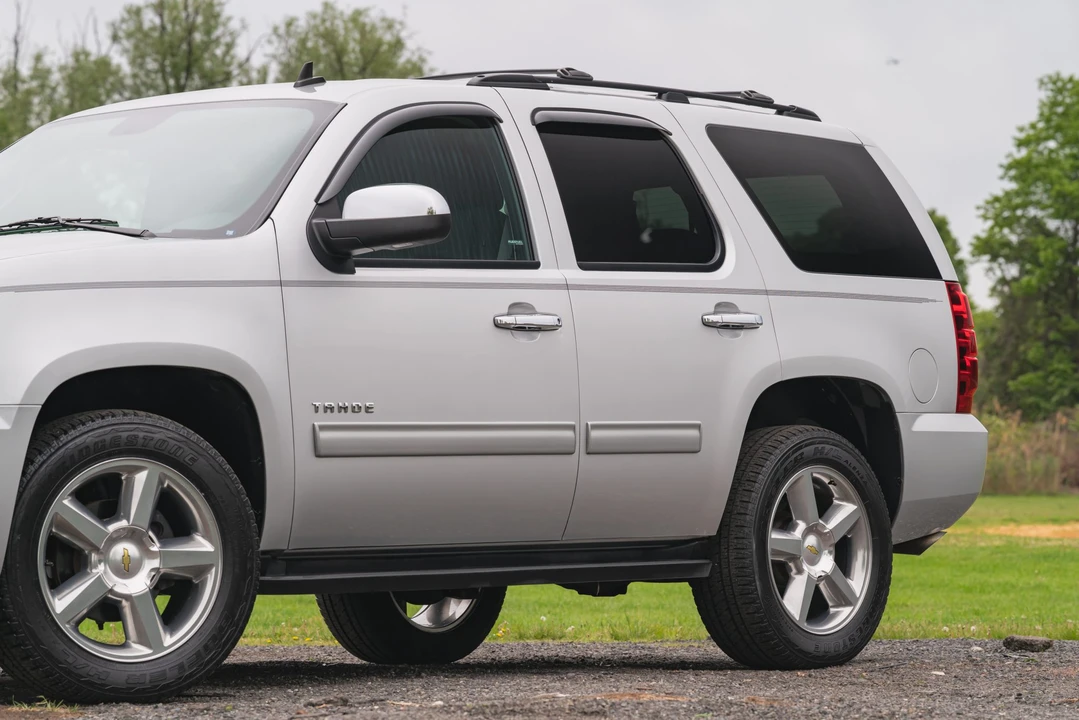 2014 Chevrolet Tahoe 3rd Gen - Image 23 of 31