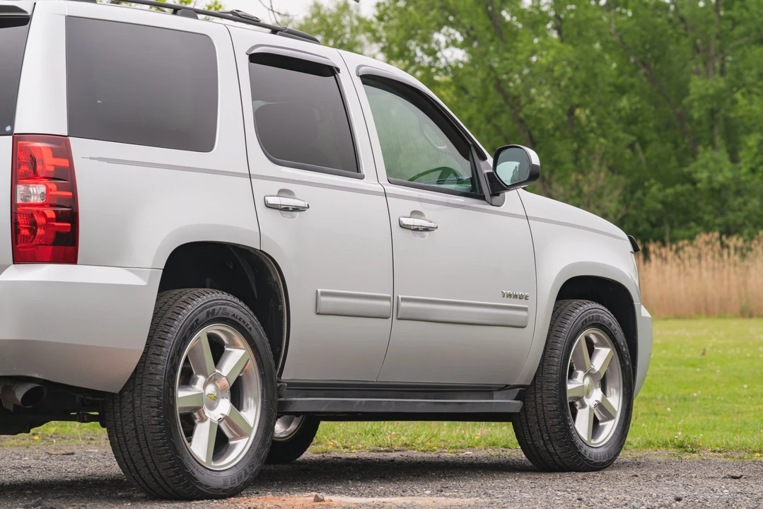 2014 Chevrolet Tahoe 3rd Gen - Image 27 of 31