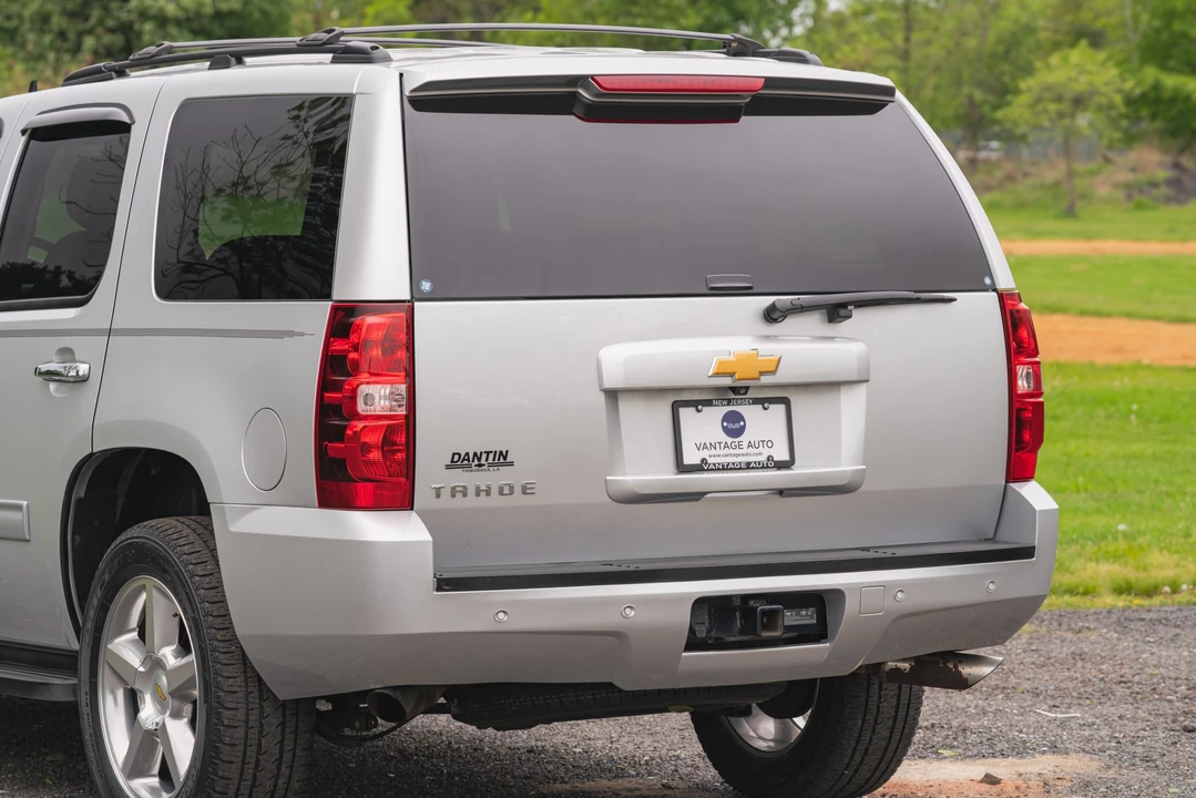2014 Chevrolet Tahoe 3rd Gen - Image 25 of 31