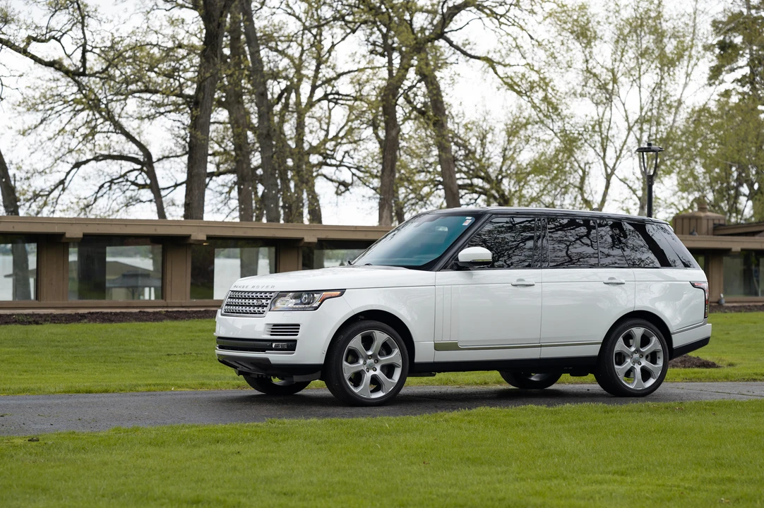 2015 Land Rover Range Rover L405 - Image 5 of 31