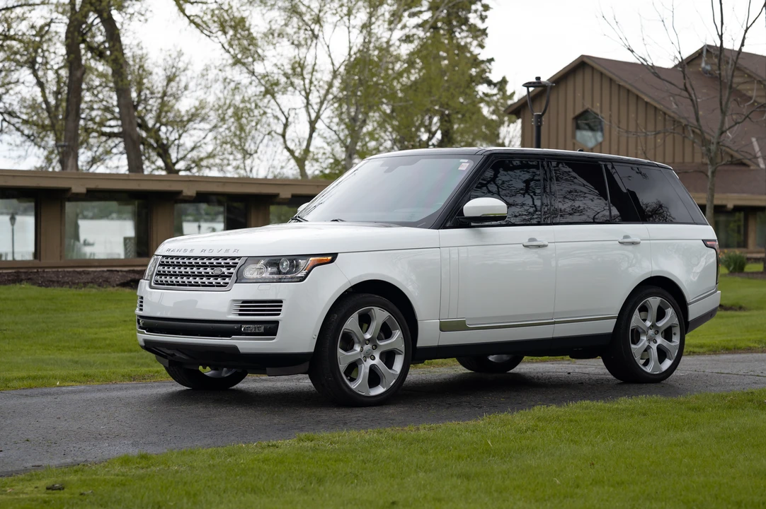 2015 Land Rover Range Rover L405 - Image 3 of 31