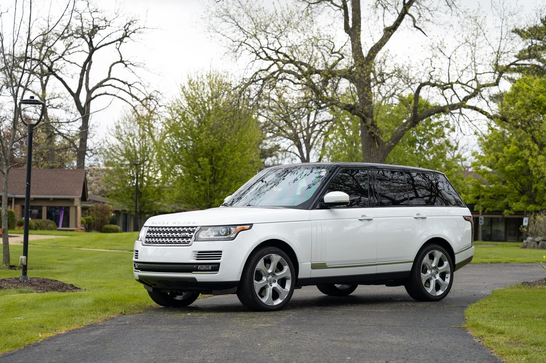 2015 Land Rover Range Rover L405 - Image 4 of 31