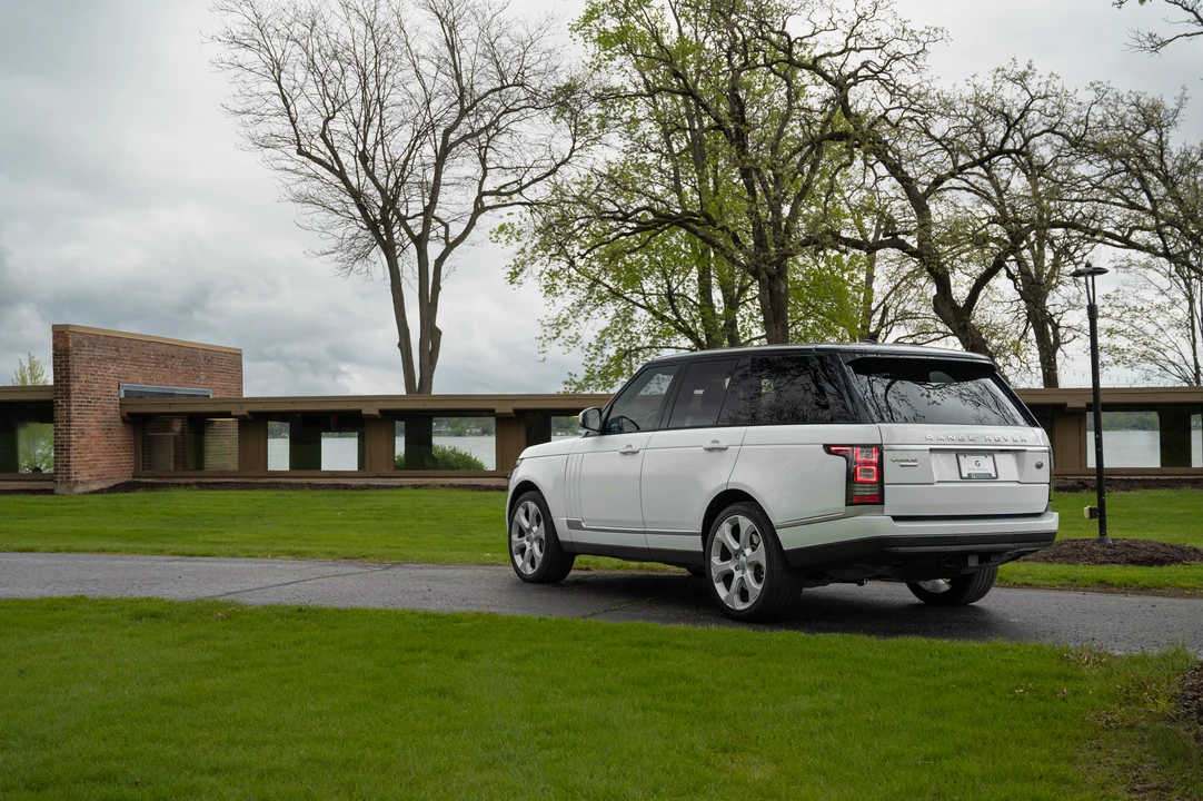 2015 Land Rover Range Rover L405 - Image 15 of 31