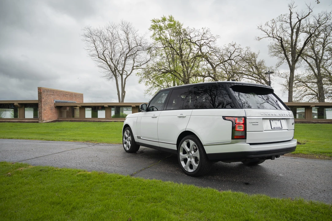 2015 Land Rover Range Rover L405 - Image 17 of 31