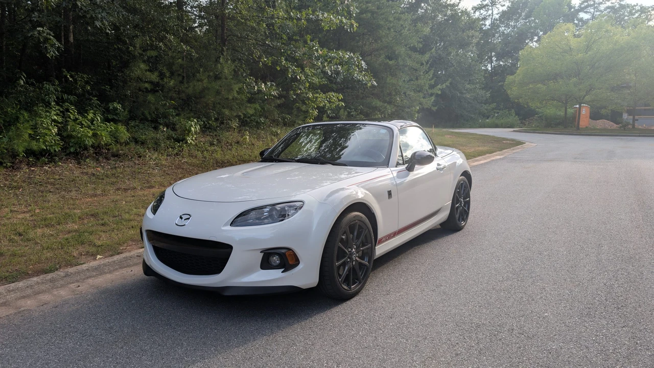 2015 Mazda NC MX-5 Miata - Image 11 of 31