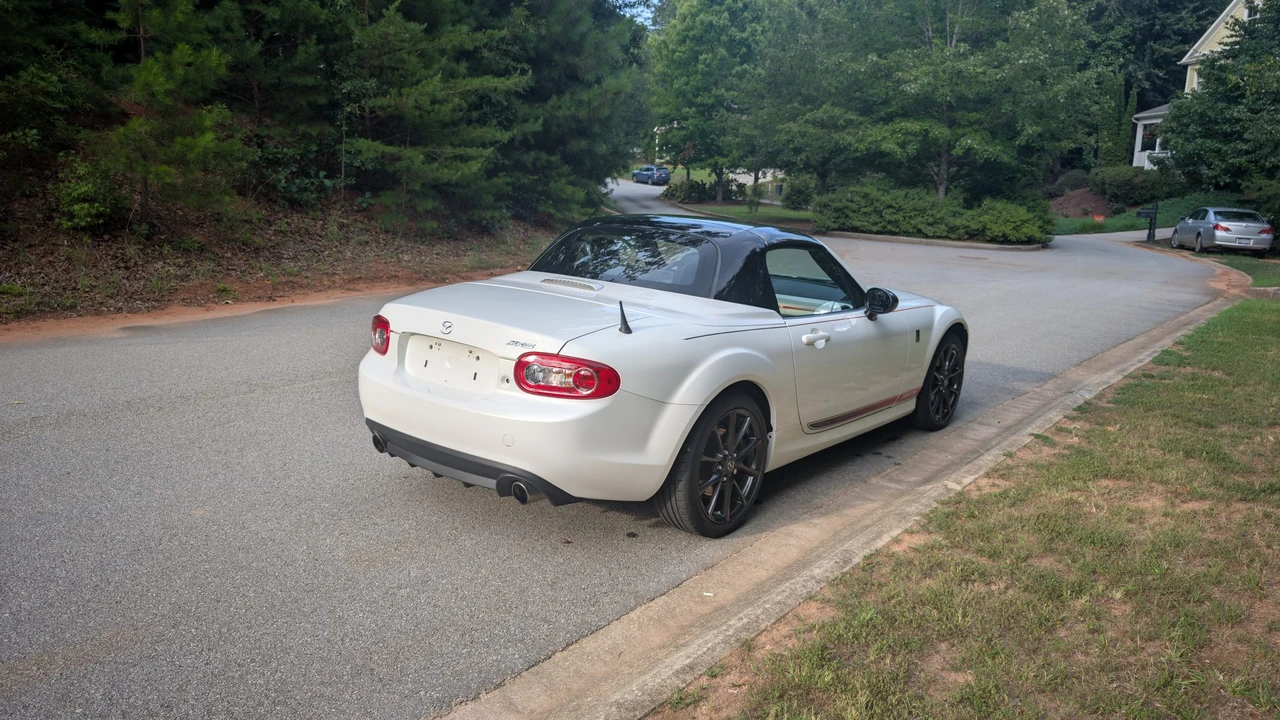 2015 Mazda NC MX-5 Miata - Image 15 of 31