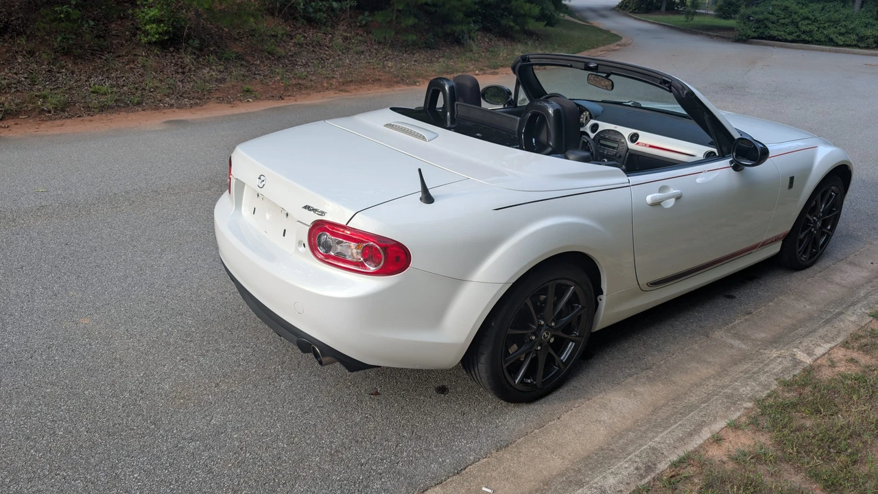 2015 Mazda NC MX-5 Miata - Image 6 of 31