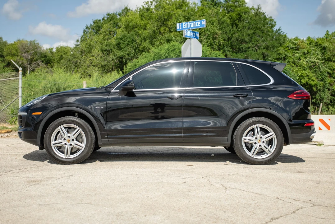 2015 Porsche 958 Cayenne Diesel - Image 19 of 31