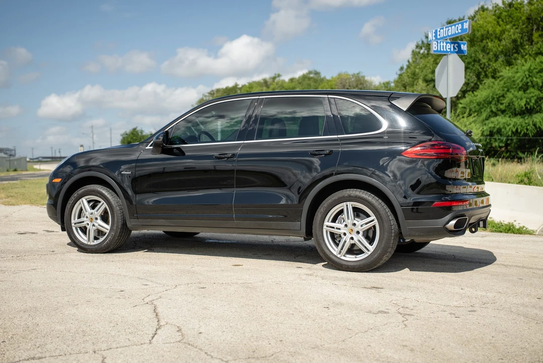 2015 Porsche 958 Cayenne Diesel - Image 18 of 31