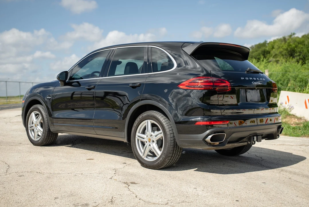 2015 Porsche 958 Cayenne Diesel - Image 17 of 31