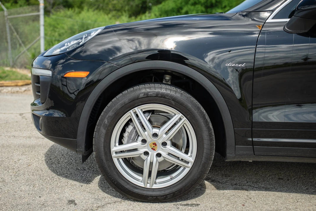 2015 Porsche 958 Cayenne Diesel - Image 24 of 31