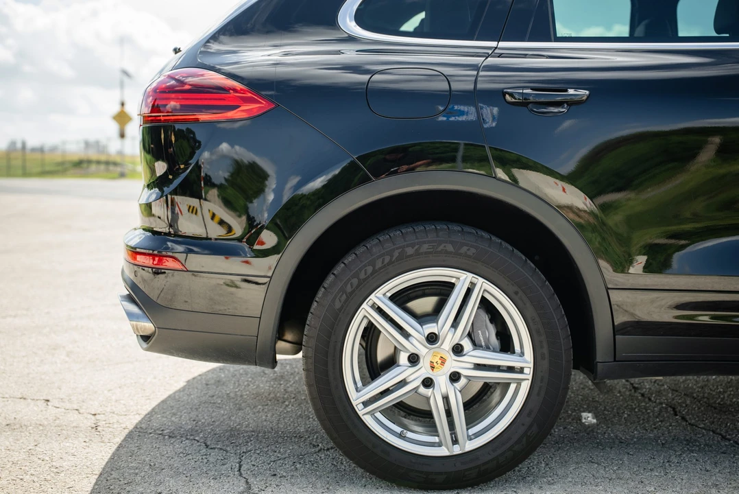 2015 Porsche 958 Cayenne Diesel - Image 22 of 31