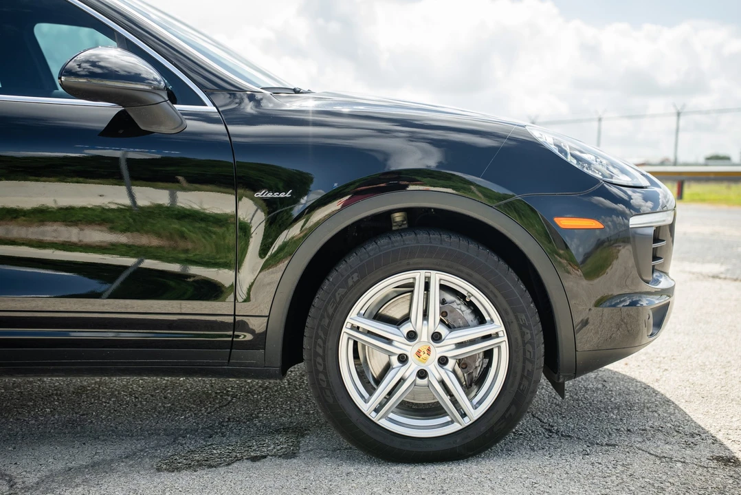 2015 Porsche 958 Cayenne Diesel - Image 23 of 31