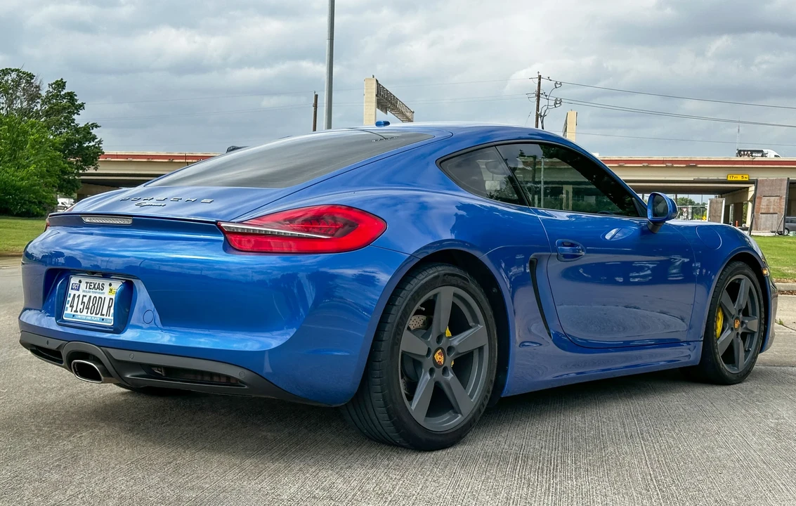 2016 Porsche 981 Cayman - Image 16 of 31
