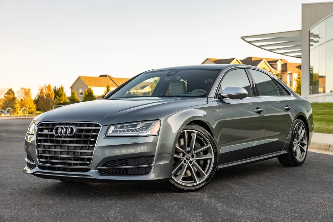2017 Audi D4 S8 - Image 5 of 31