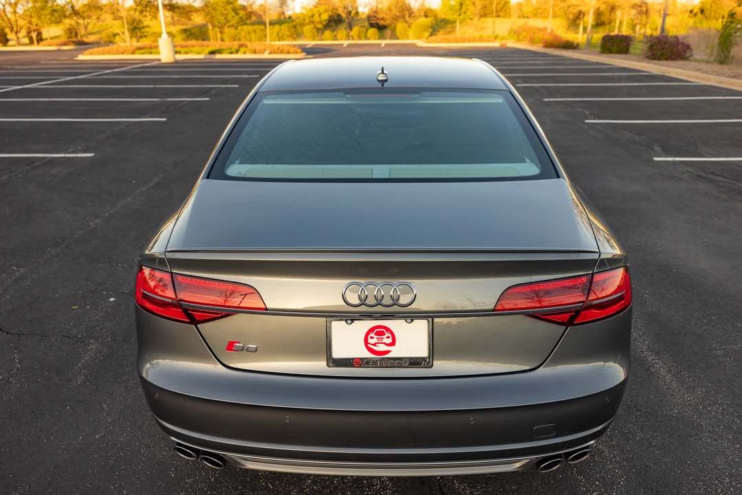 2017 Audi D4 S8 - Image 24 of 31