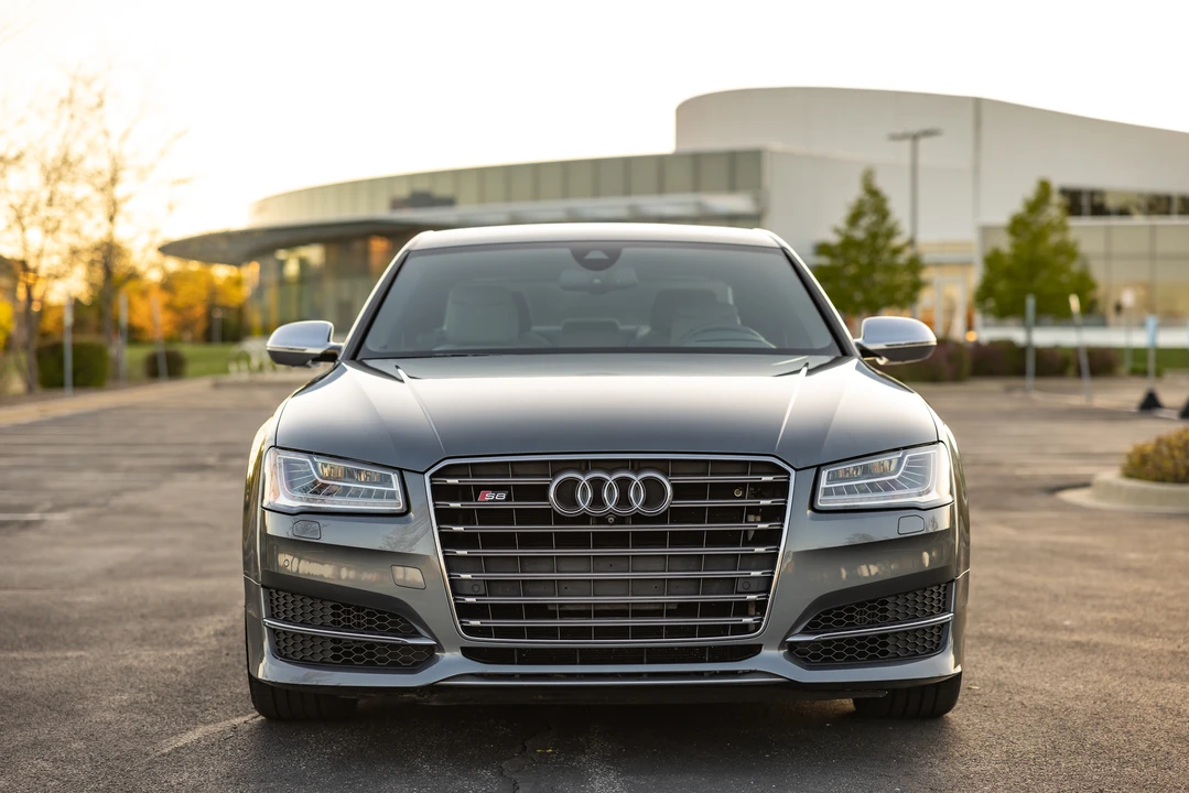 2017 Audi D4 S8 - Image 10 of 31