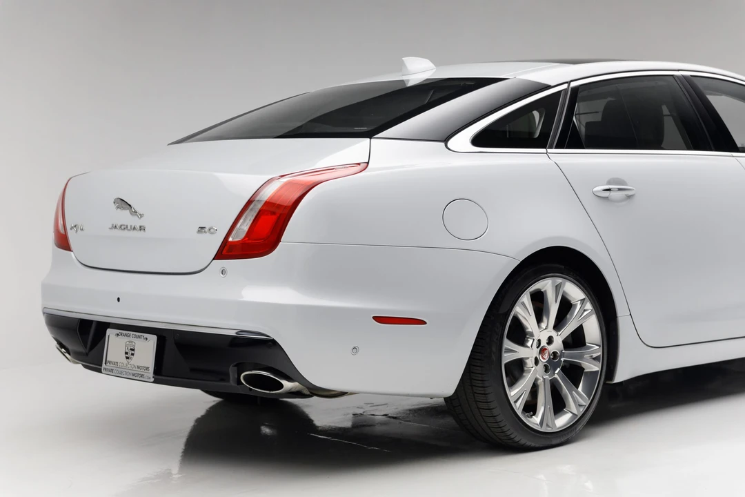 2017 Jaguar X351 XJ - Image 14 of 31